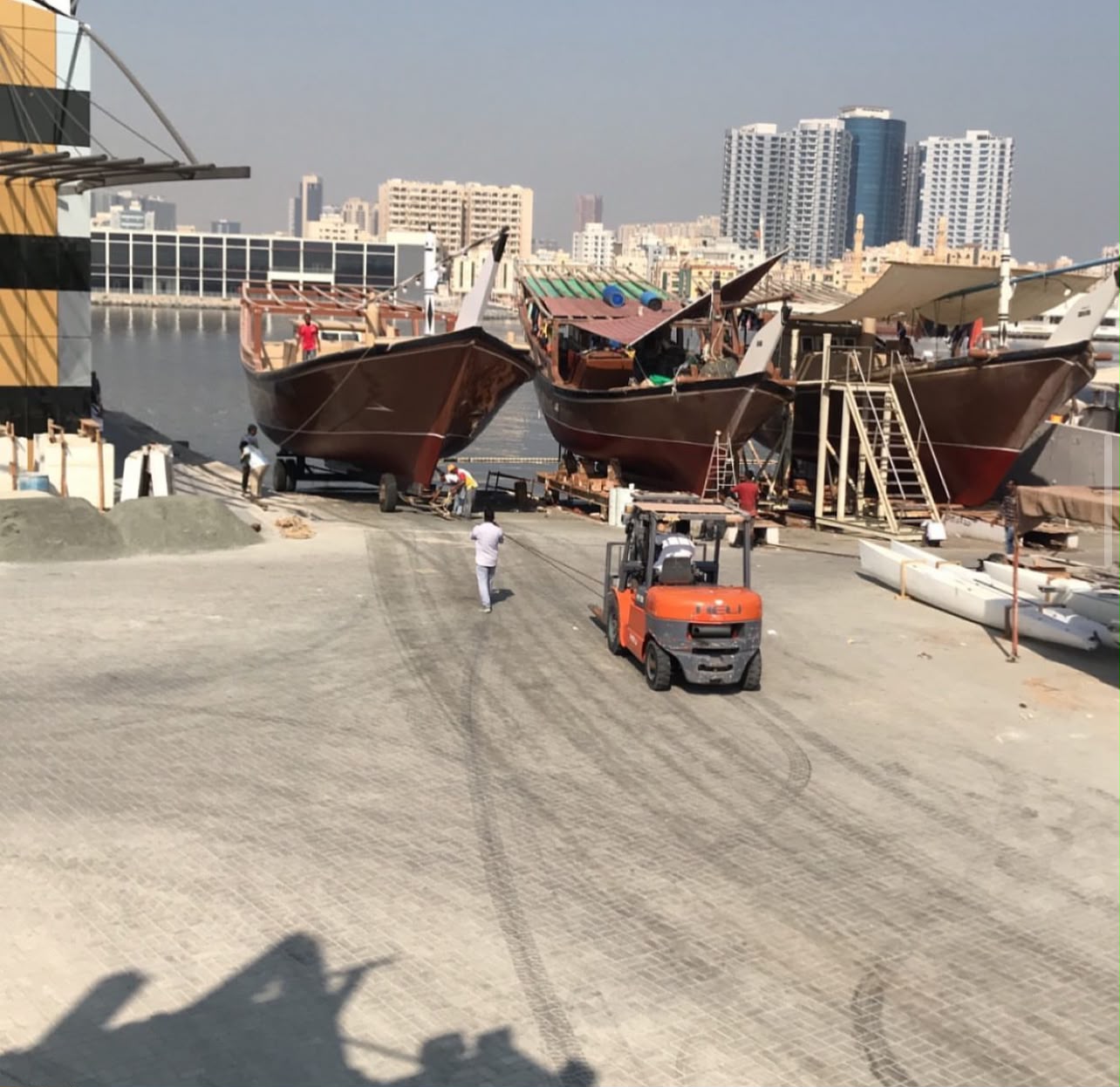 AL BOOM Marine maintenance shipyard