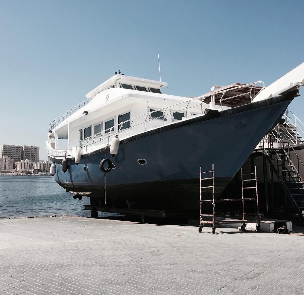 AL BOOM Marine maintenance shipyard