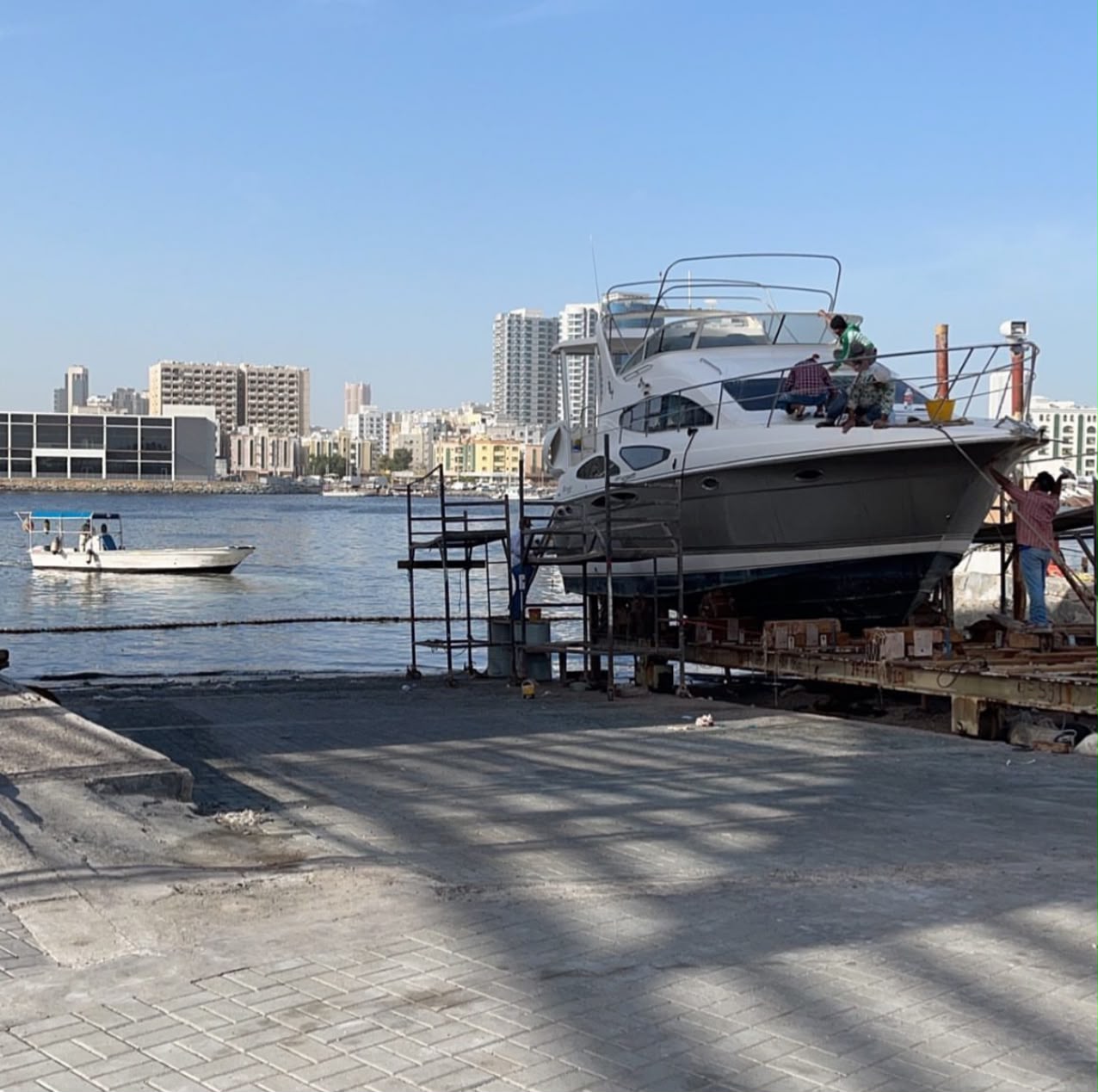 AL BOOM Marine maintenance shipyard